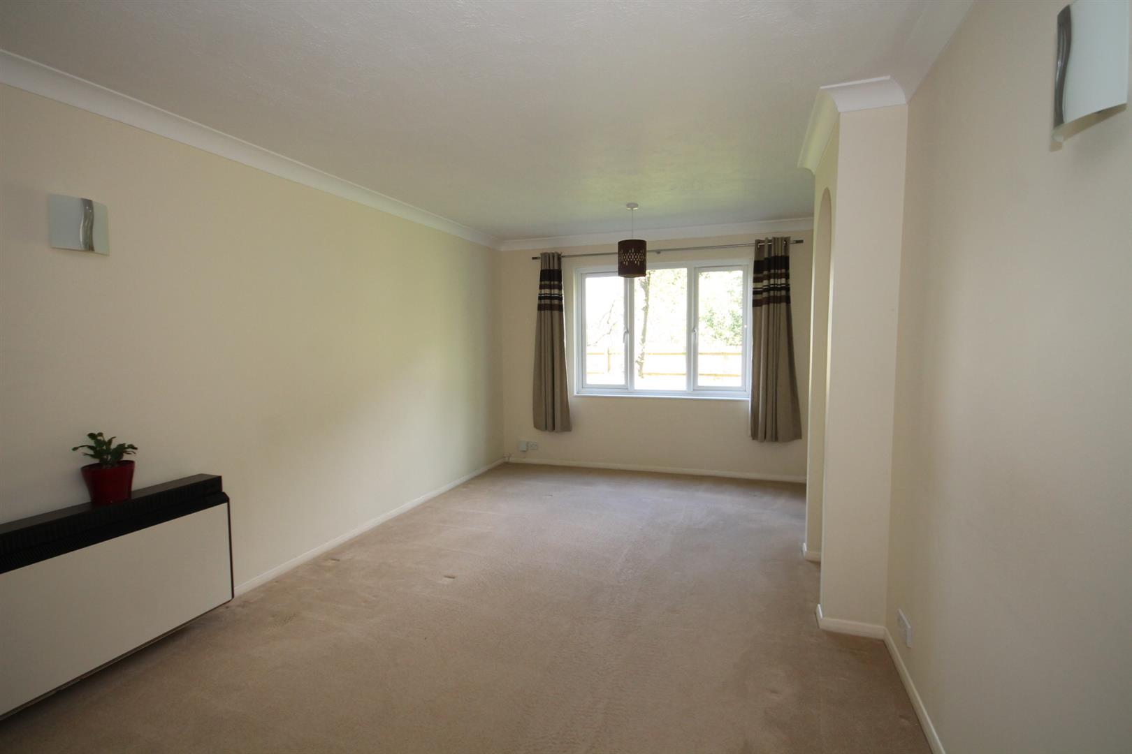 Newbridge Close, Broadbridge Heath, Horsham